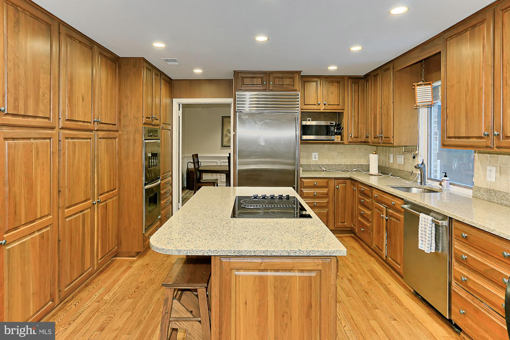 7903 Foxhound Road McLean, VA 22102 - Photo 19 of 61 Kitchen