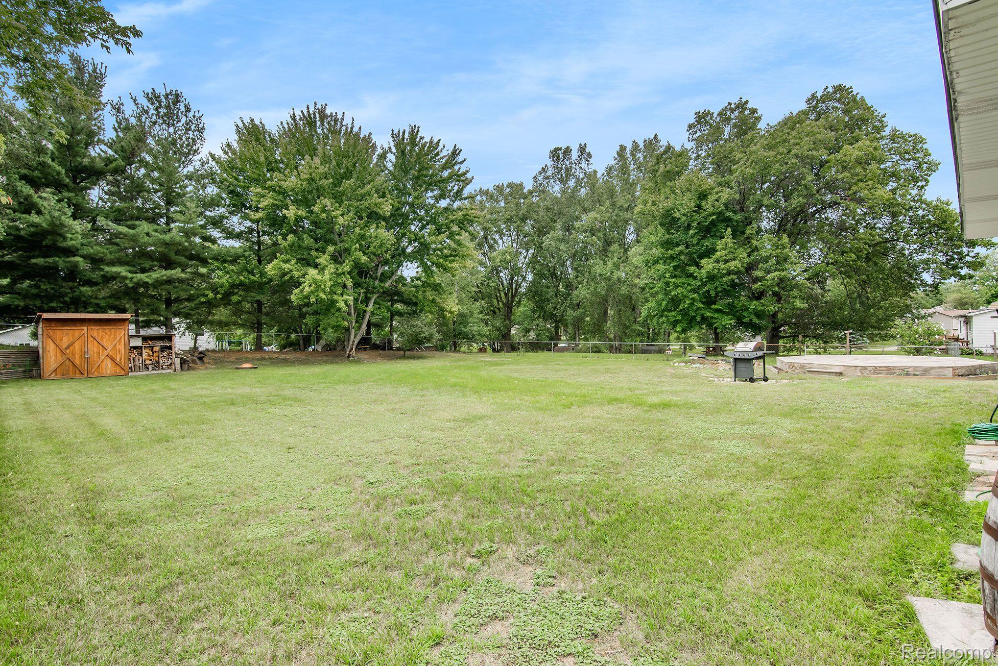 2315 Indian Road Lapeer, MI 48446 - Photo 19 of 22