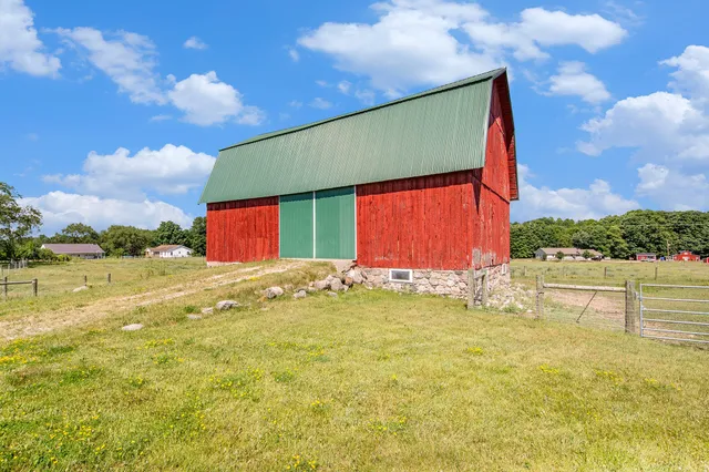 $774,000 | 14656 Hersey Road, Hersey, MI 49639