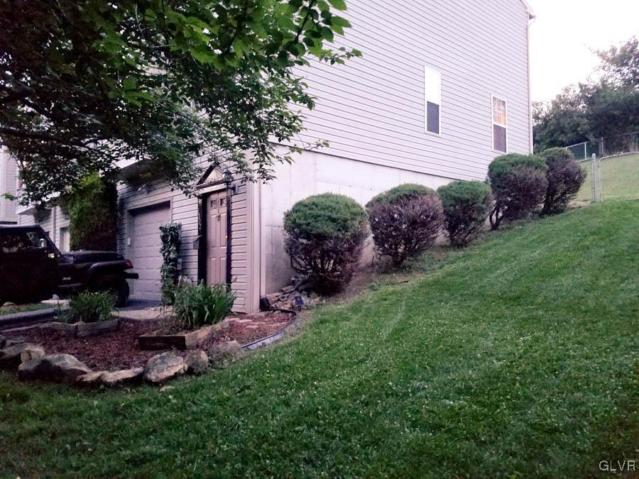 1302 Stanford Road Bethlehem, PA 18018 - Photo 2 of 20 Gallery Image 2