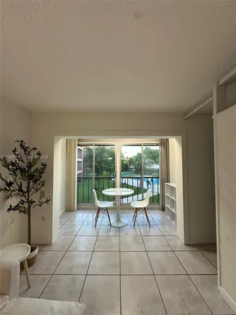 $1,825 | 9405 West Flagler Street, Unit D204, Miami, FL 33174