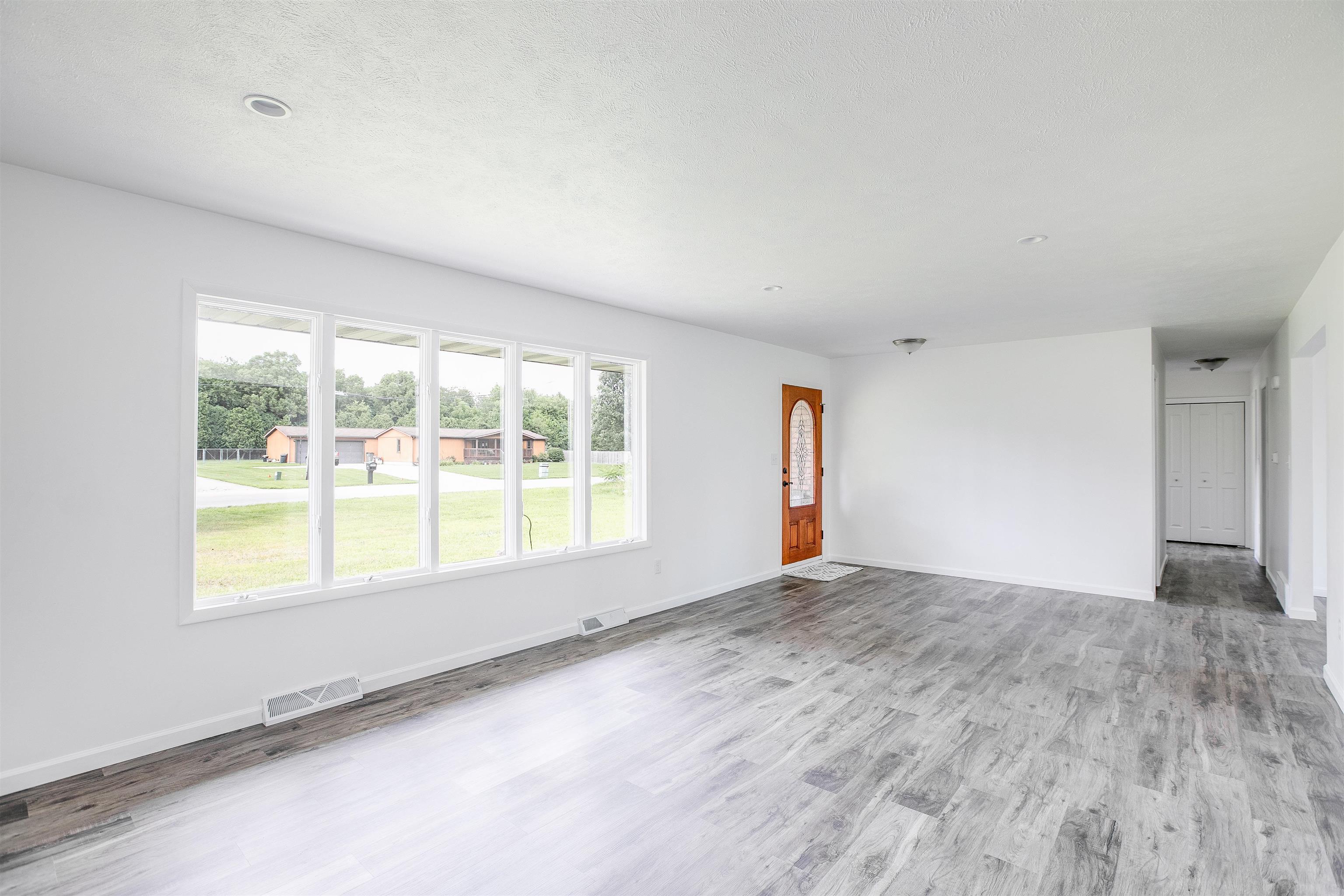 12670 Anderson Road Granger, IN 46530 - Photo 5 of 33