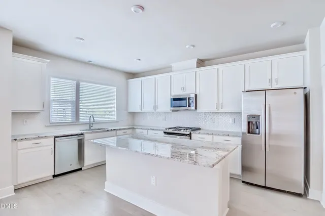 $389,800 | 283 Wendover Parkway, Pittsboro, NC 27312