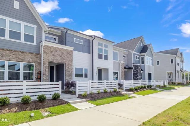 $389,800 | 283 Wendover Parkway, Pittsboro, NC 27312