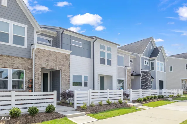 $389,800 | 283 Wendover Parkway, Pittsboro, NC 27312