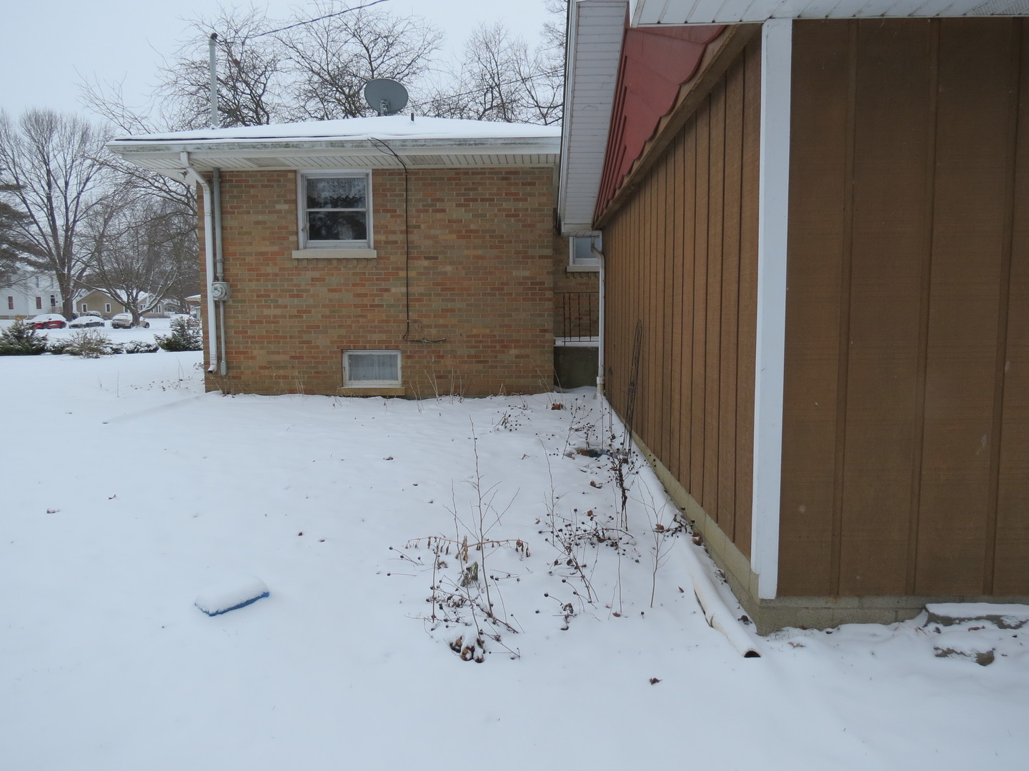 120 East 6th Street Momence, IL 60954 - Photo 7 of 26 a view of wooden wall