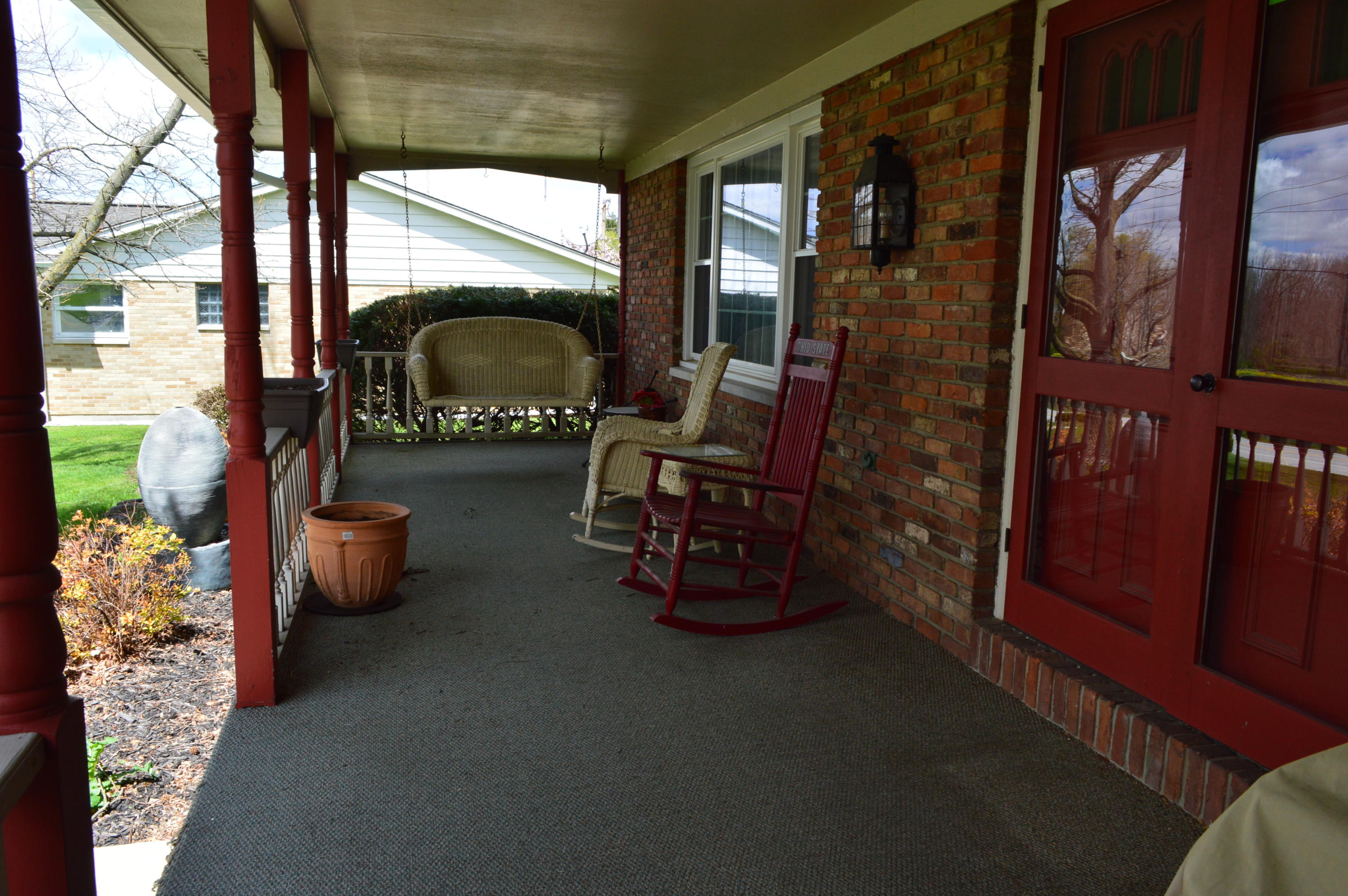 530 Tuttle Road Springfield, OH 45503 - Photo 2 of 21