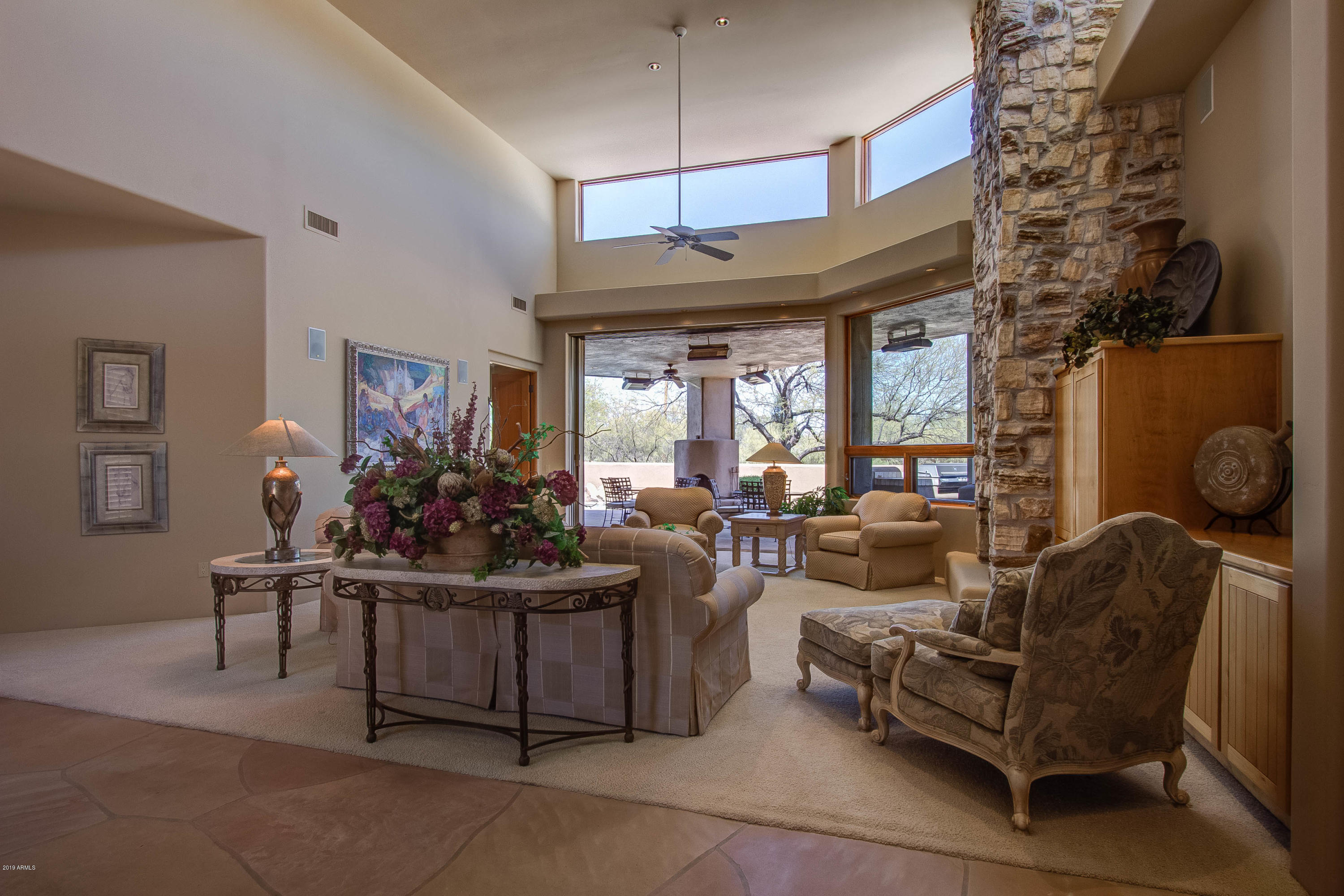 27308 North Palo Fiero Road Rio Verde, AZ 85263 - Photo 6 of 28 Soaring Ceiling