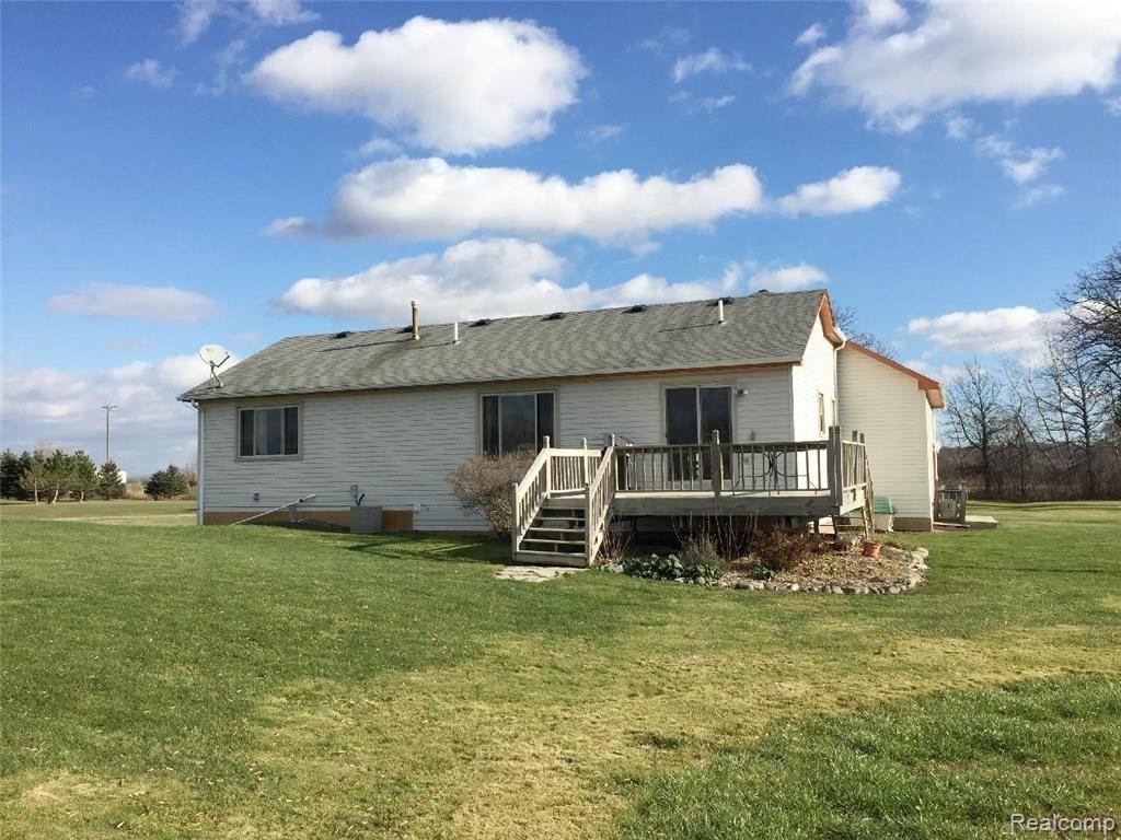 6783 Sterling Road Yale, MI 48097 - Photo 3 of 15