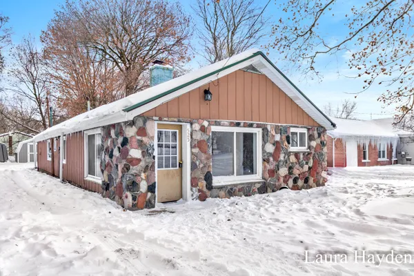 $80,000 | 525 South 1st Street, Edmore, MI 48829