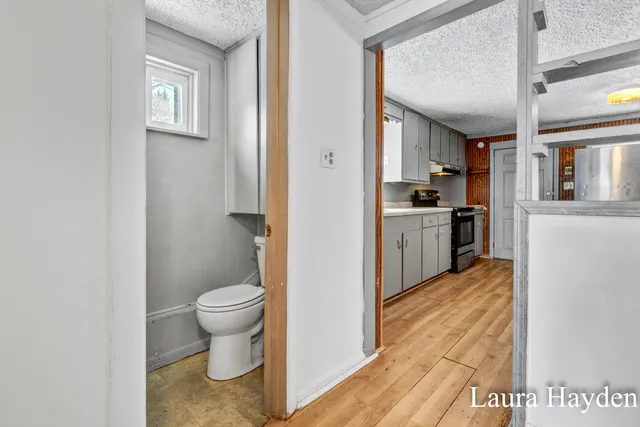 $79,999 | 525 South 1st Street, Edmore, MI 48829