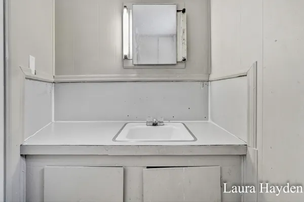 $80,000 | 525 South 1st Street, Edmore, MI 48829