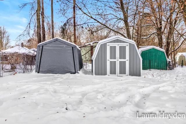 $79,999 | 525 South 1st Street, Edmore, MI 48829