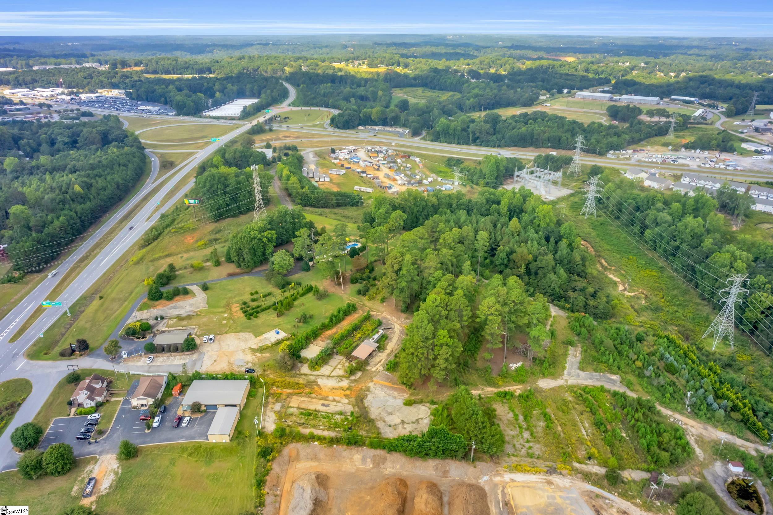 121 Bracken Lane Easley, SC 29642 - Photo 2 of 27