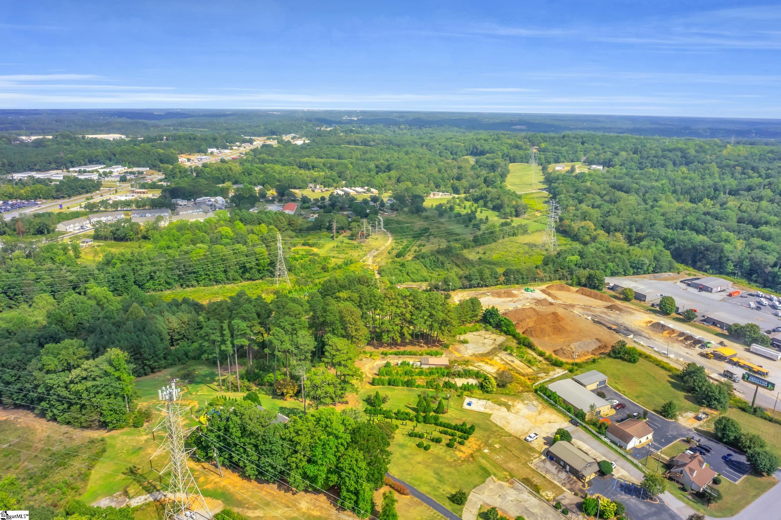 121 Bracken Lane Easley, SC 29642 - Photo 4 of 27