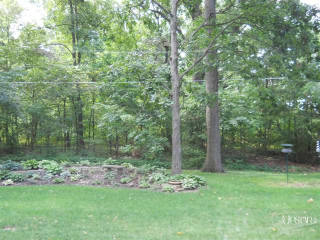 140 West Beech Drive Decatur, IN 46733 - Photo 5 of 7