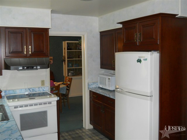 140 West Beech Drive Decatur, IN 46733 - Photo 6 of 7