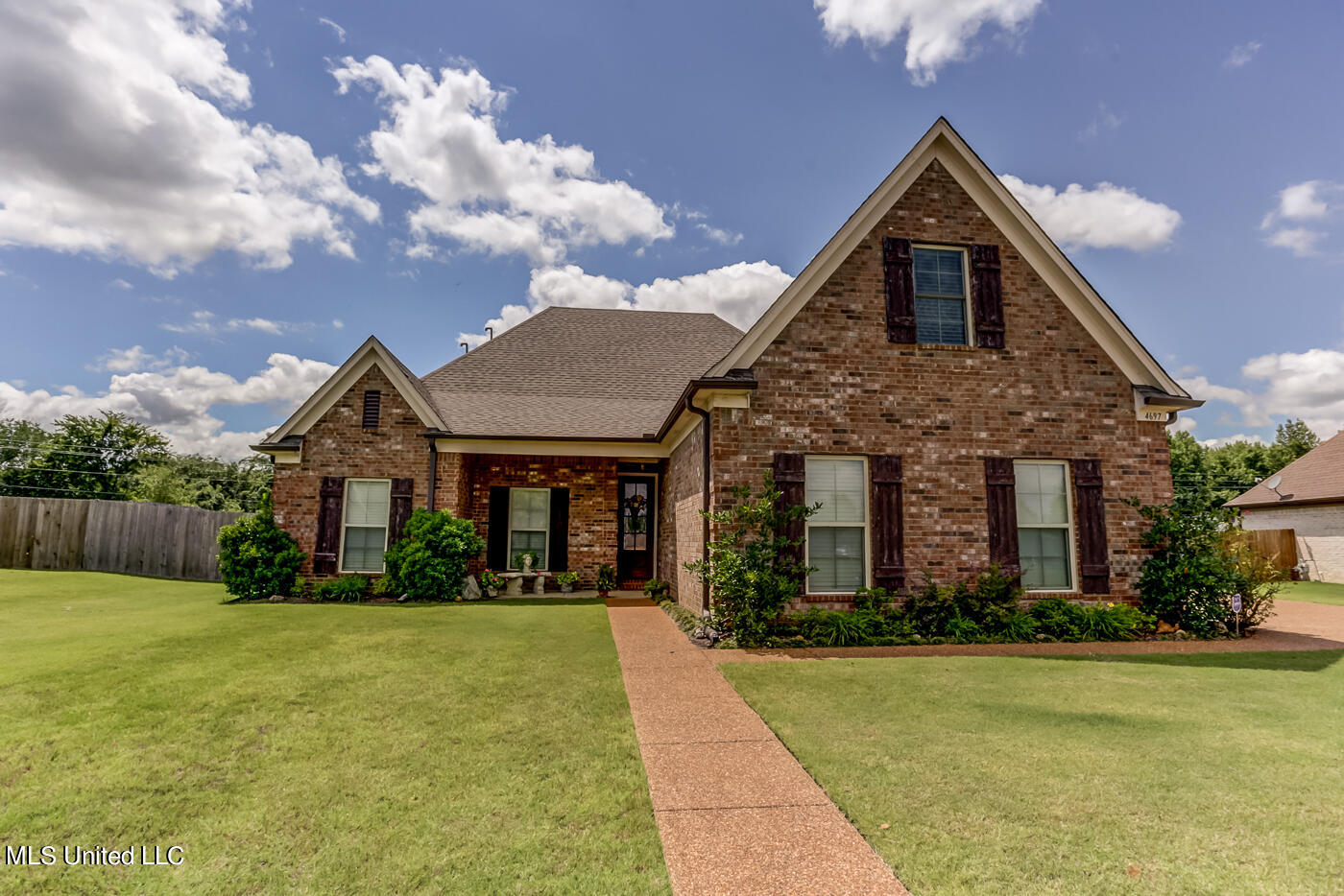 4697 Riva Ridge Drive Olive Branch, MS 38654 - Photo 1 of 16 G22A2381_2_3_4_5 (1)