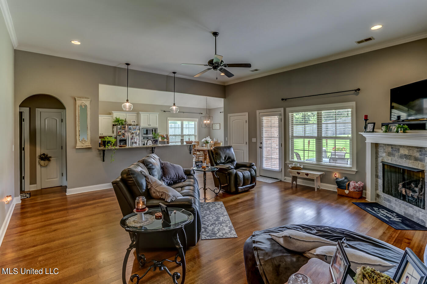 4697 Riva Ridge Drive Olive Branch, MS 38654 - Photo 4 of 16 G22A2456_57_58_59_60