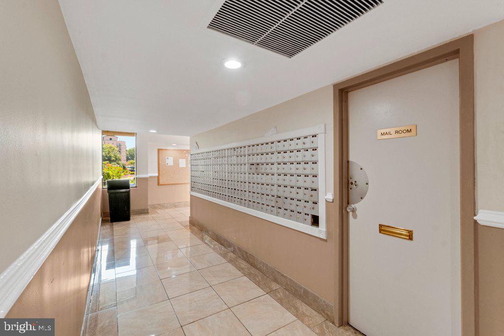 1836 Metzerott Road, Unit 905 Hyattsville, MD 20783 - Photo 15 of 16