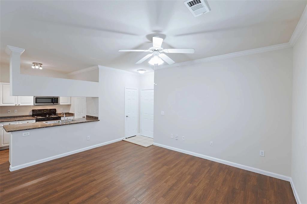 10505 I-35 Frontage Road South, Unit 338 Austin, TX 78747 - Photo 4 of 24 6 Weeks Rent Free!On select units