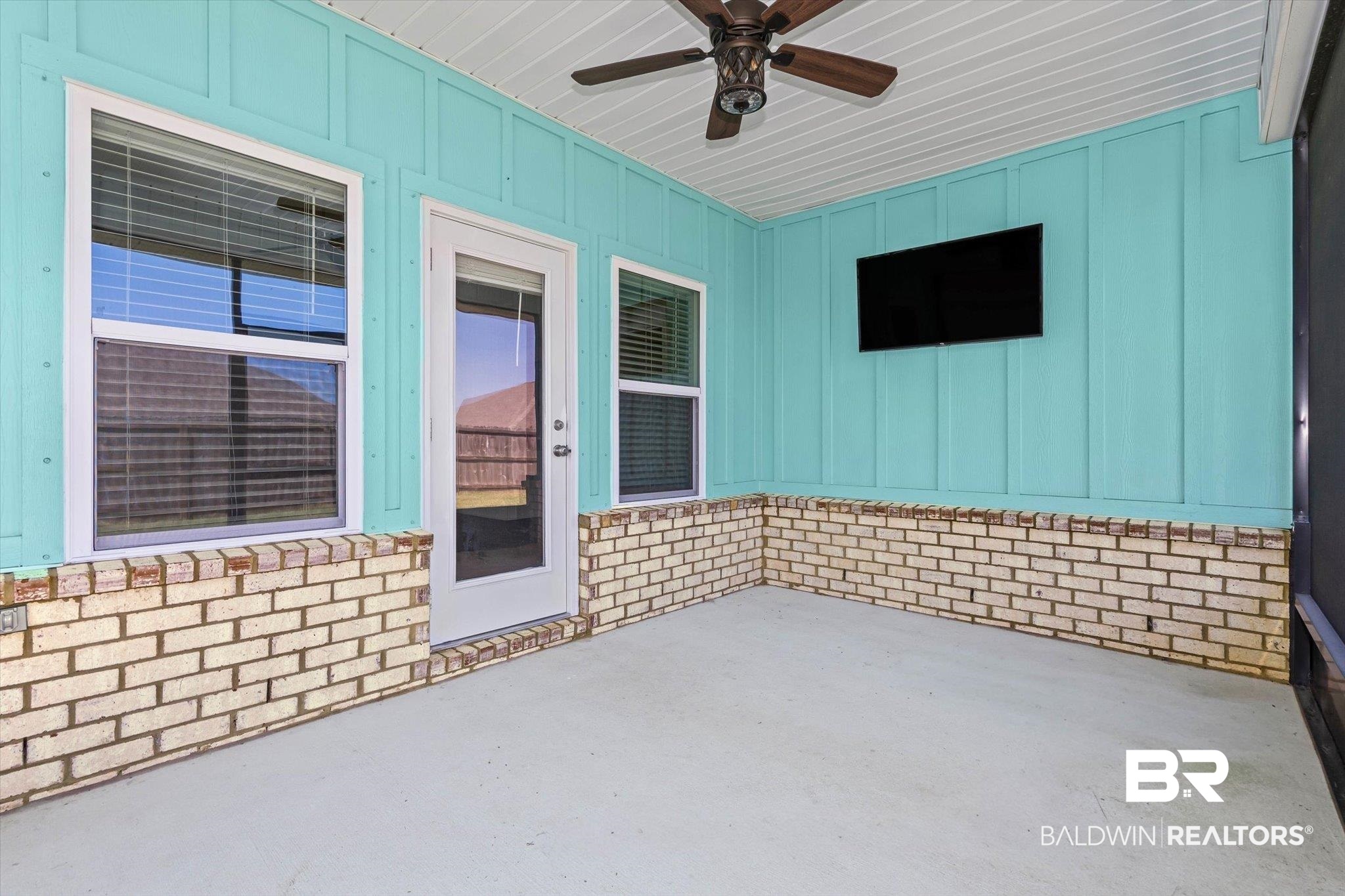 22976 Lieutenant Avenue Foley, AL 36535 - Photo 17 of 30 View of patio with ceiling fan