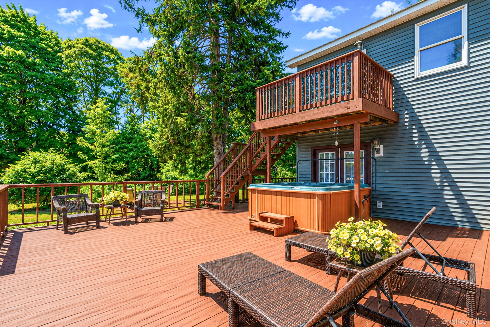 612 Blue Point Road Holtsville, NY 11742 - Photo 14 of 47