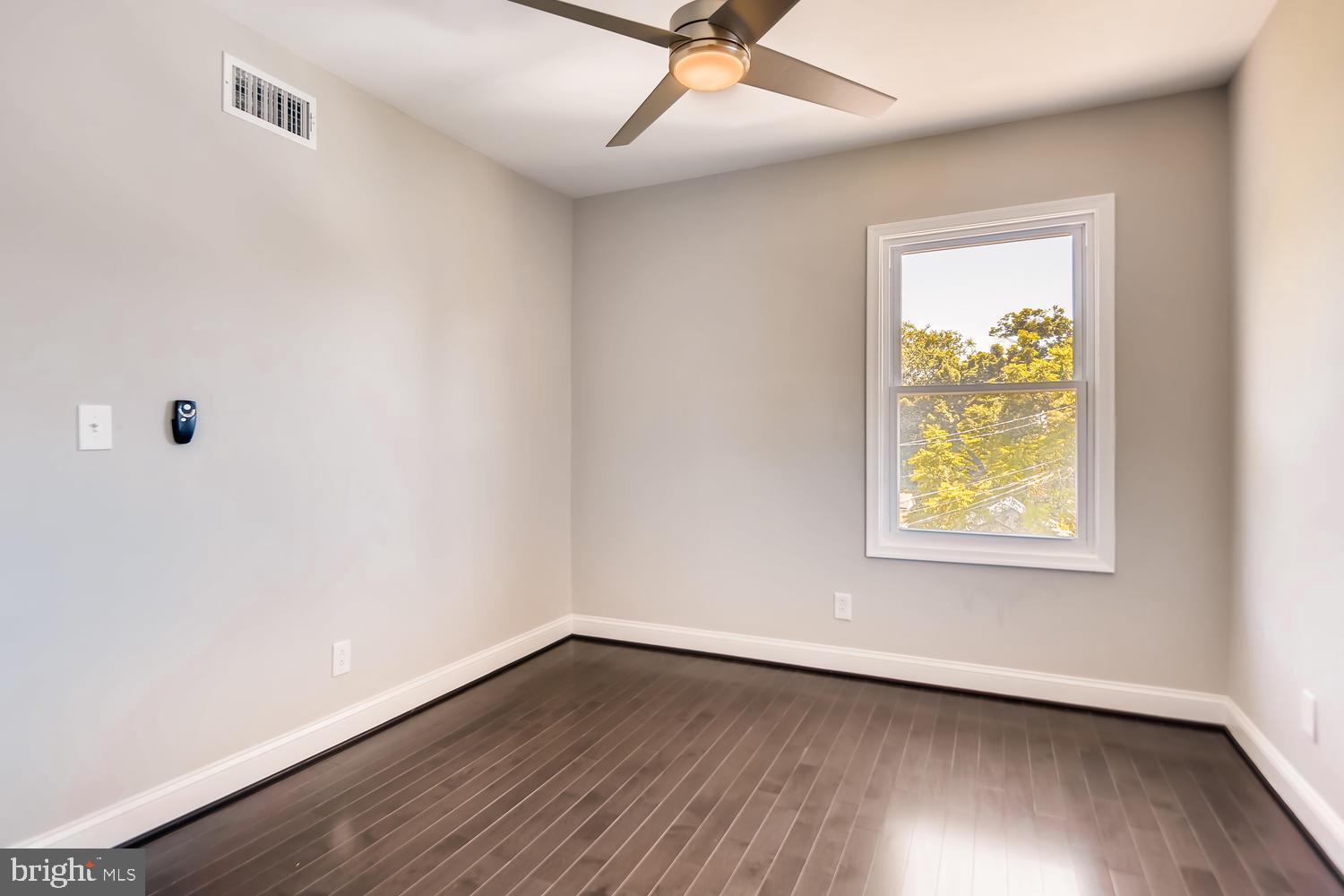 3203 Dorchester Road Baltimore, MD 21215 - Photo 14 of 27 Gallery Image 14