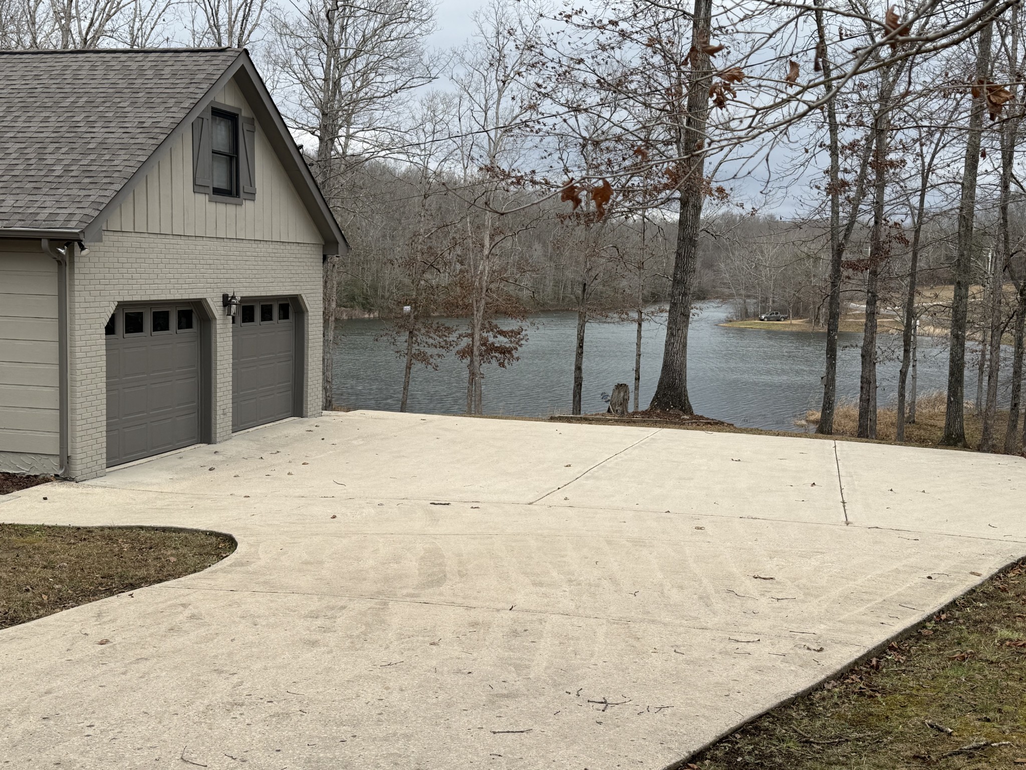 107 Chickory Lane Monteagle, TN 37356 - Photo 5 of 34 a view of a backyard of snow