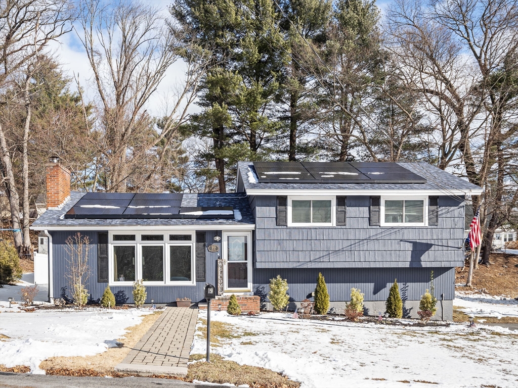 19 Jane Road Methuen, MA 01844 - Photo 1 of 38 Gallery Image 1