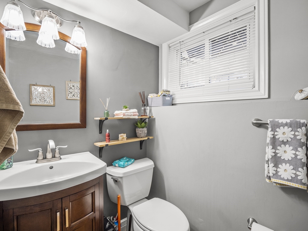 19 Jane Road Methuen, MA 01844 - Photo 31 of 38 Gallery Image 31