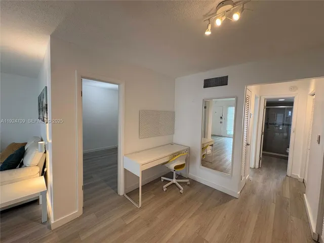 $2,750 | 1340 Lincoln Road, Unit 806, Miami Beach, FL 33139