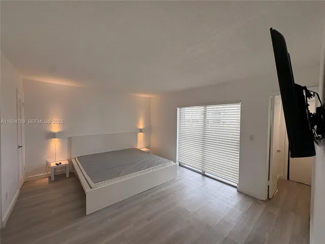 $2,750 | 1340 Lincoln Road, Unit 806, Miami Beach, FL 33139