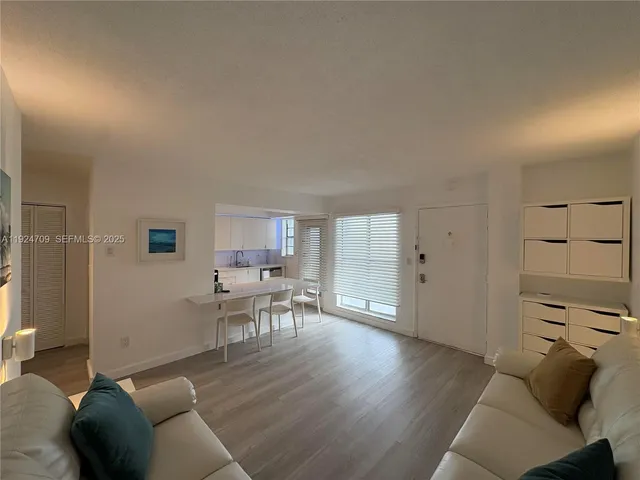 $2,750 | 1340 Lincoln Road, Unit 806, Miami Beach, FL 33139