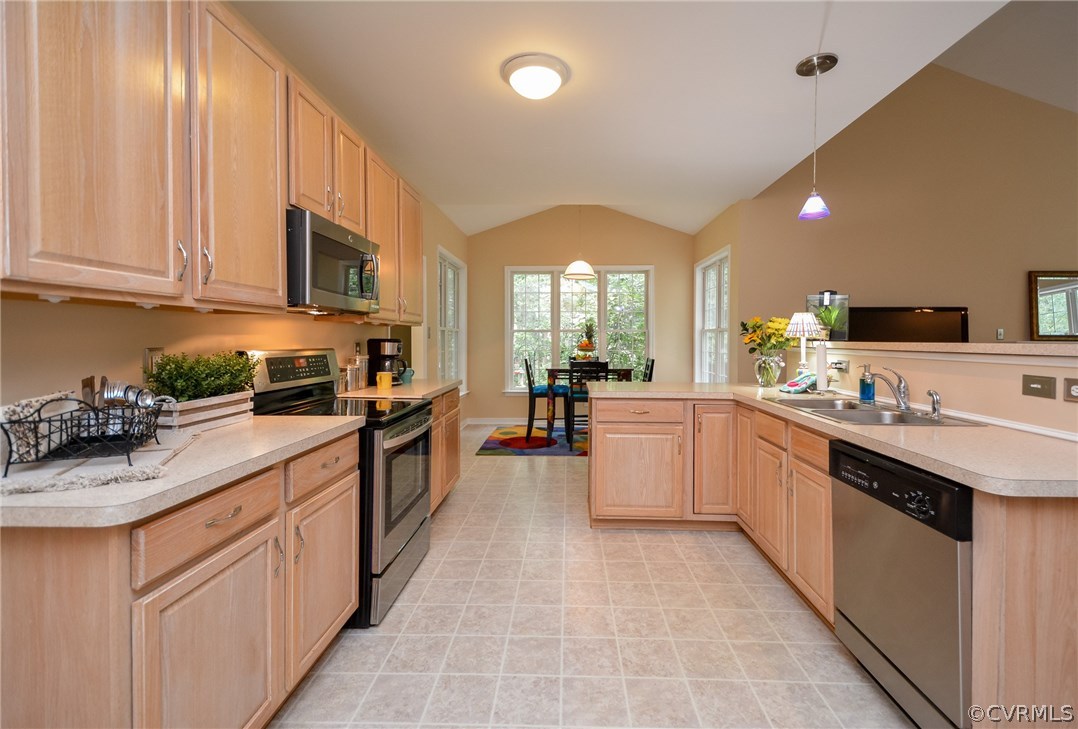 3607 Newbys Bridge Road Chesterfield, VA 23832 - Photo 16 of 44 Gallery Image 16