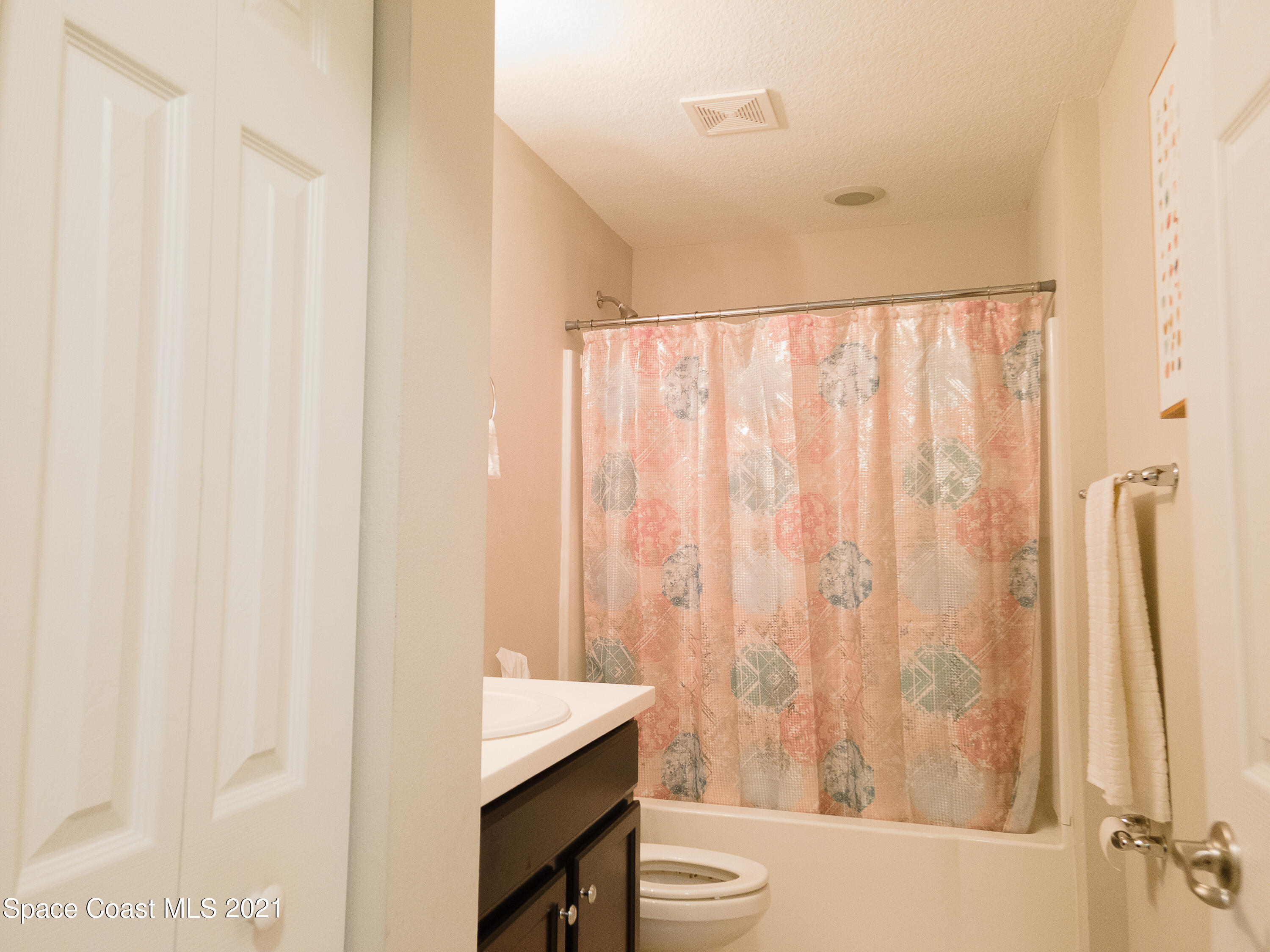 1525 Talbott Street Palm Bay, FL 32909 - Photo 13 of 31 Guest Bathroom
