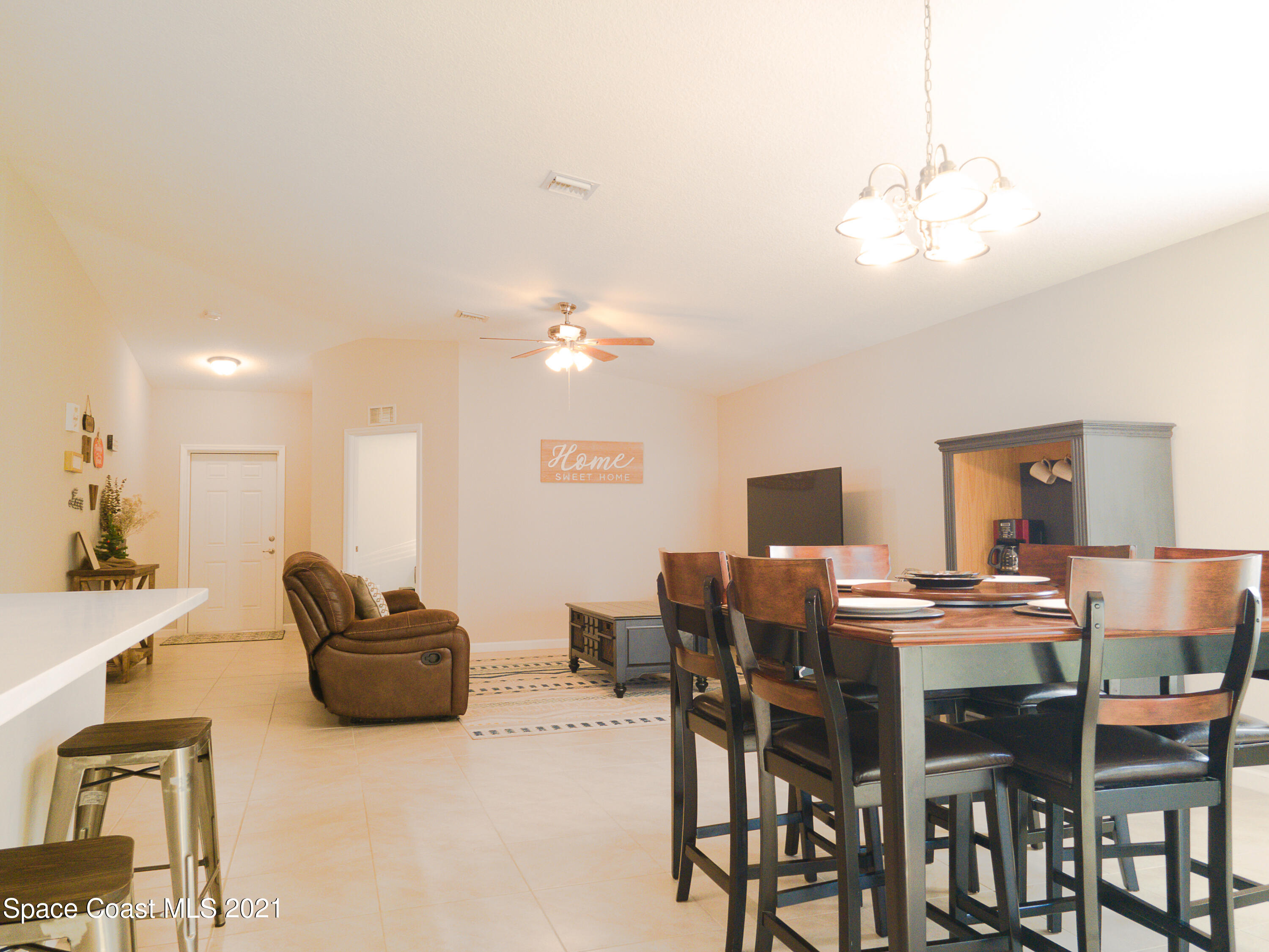 1525 Talbott Street Palm Bay, FL 32909 - Photo 21 of 31 Dining area