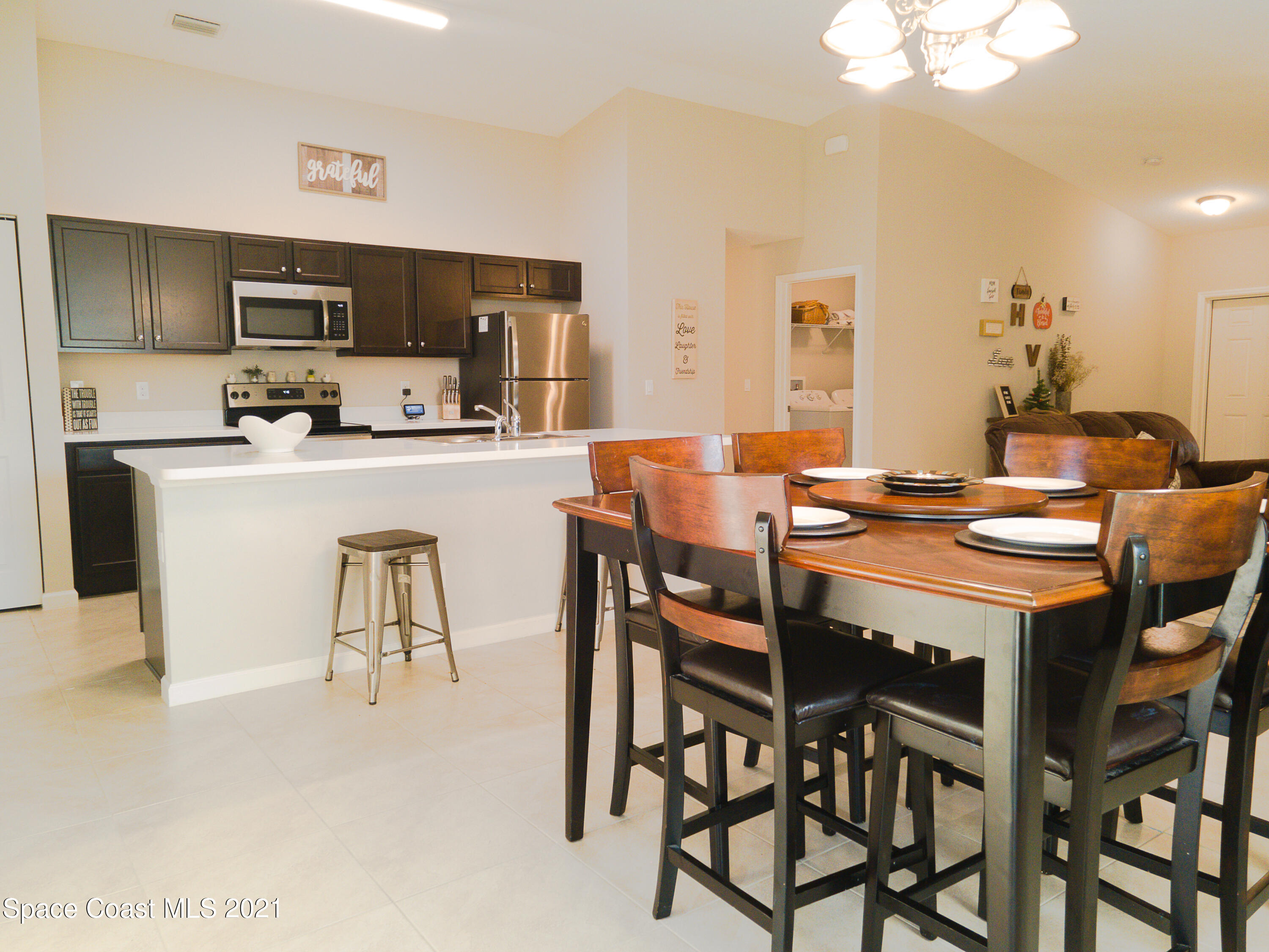 1525 Talbott Street Palm Bay, FL 32909 - Photo 22 of 31 Dining area