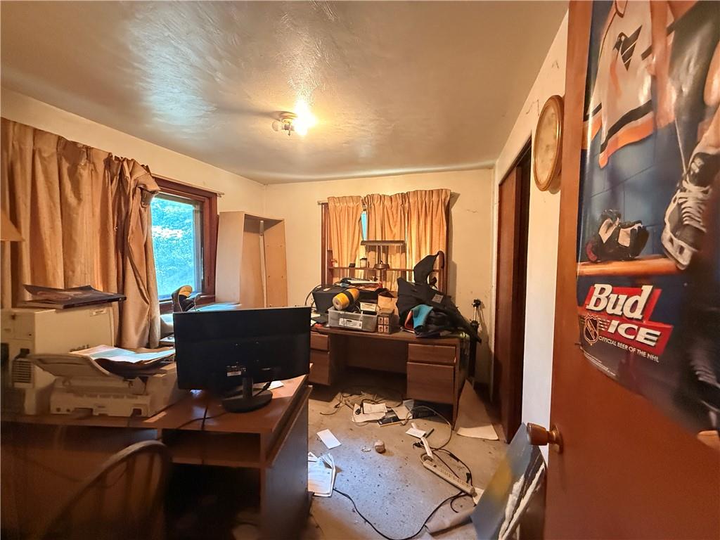 1073 Baileys Run Road Tarentum, PA 15084 - Photo 15 of 30 Gallery Image 15