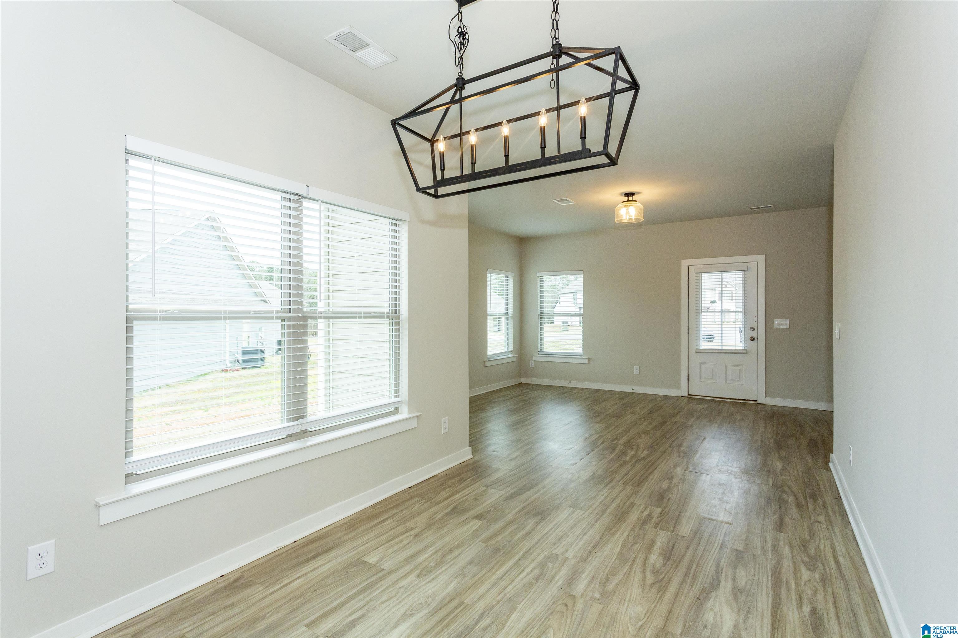 505 Ridgeview Circle Jemison, AL 35085 - Photo 14 of 45