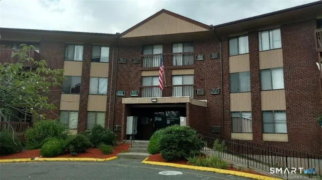 $1,550 | 1205 Cromwell Hills Drive, Unit 1205, Cromwell, CT 06416