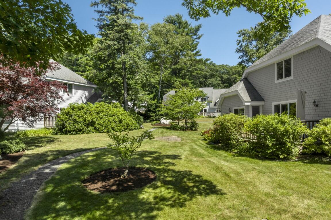 17 West Harbor Pond Road, Unit 17B Boothbay Harbor, ME 04575 - Photo 4 of 57 4