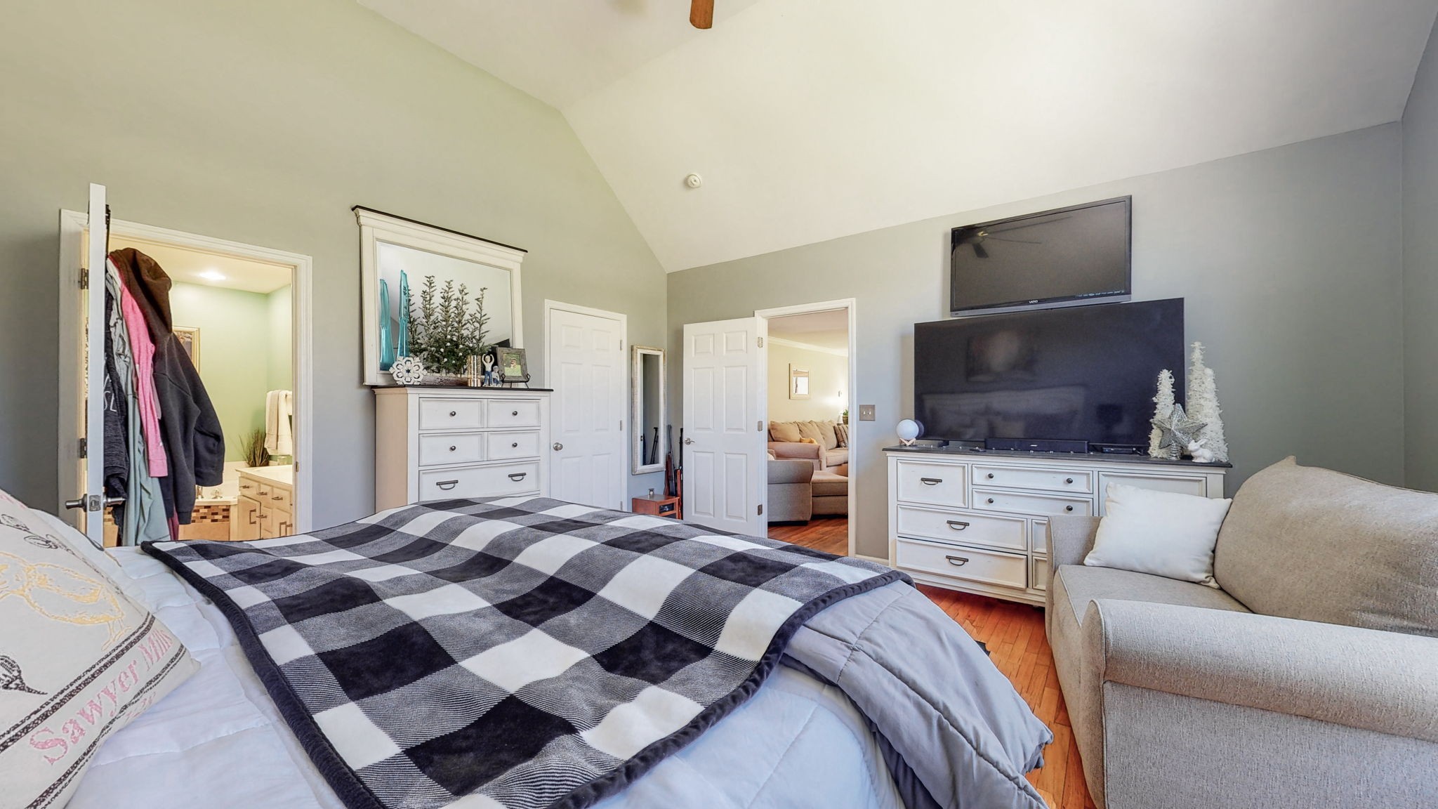 4211 Sandy Springs Road Springfield, TN 37172 - Photo 23 of 58 a bedroom with a bed and a flat screen tv