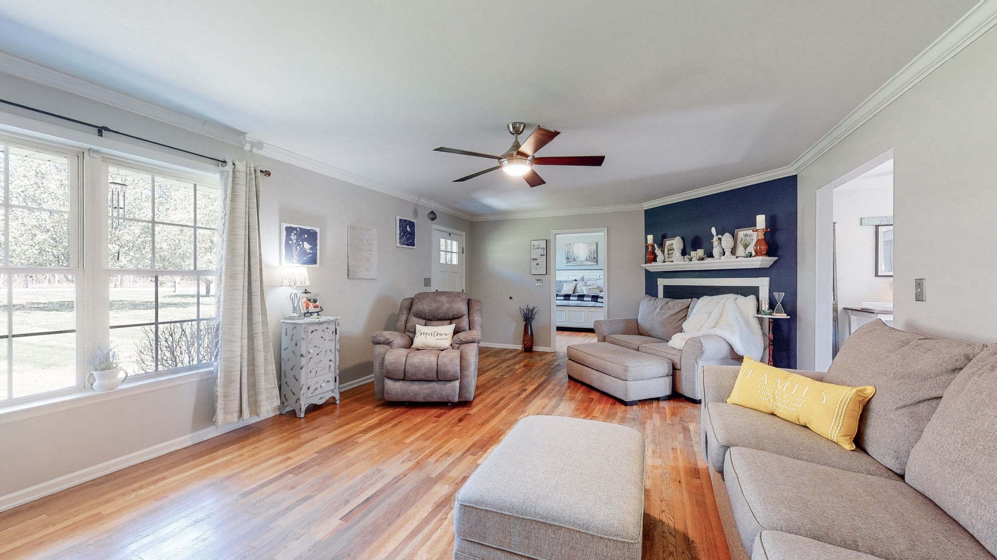 4211 Sandy Springs Road Springfield, TN 37172 - Photo 3 of 58 a living room with furniture and a large window
