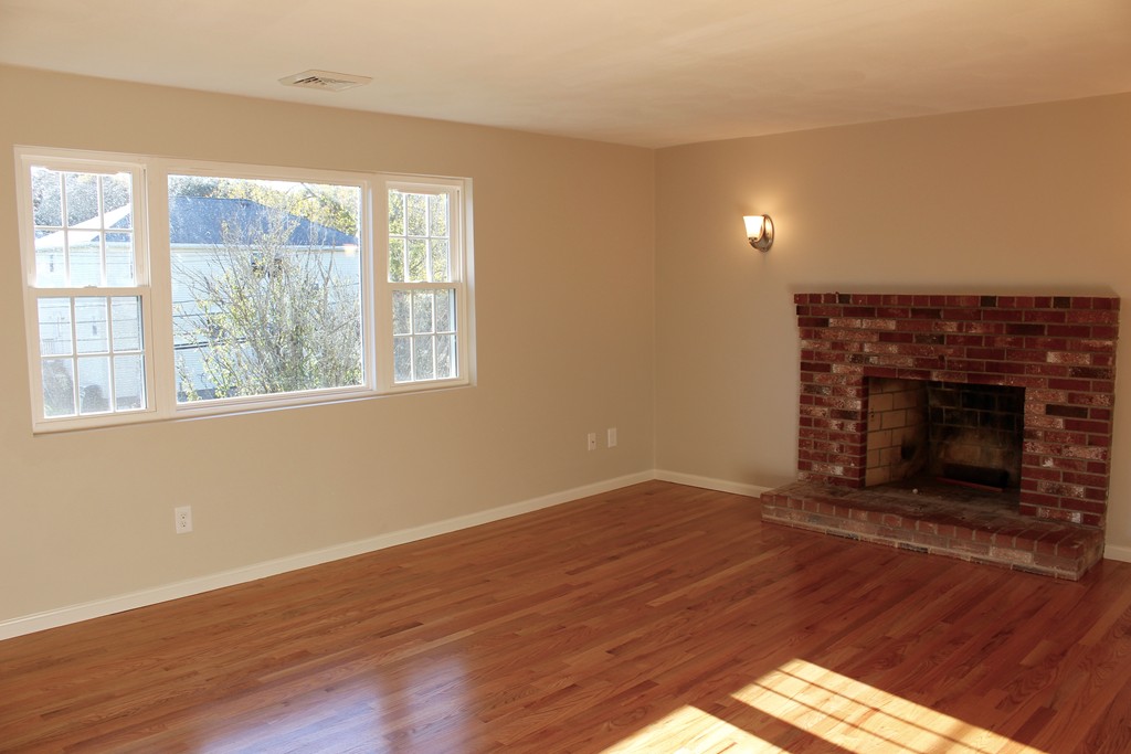 4-2 Bryon Road, Unit 2 Newton, MA 02467 - Photo 8 of 8