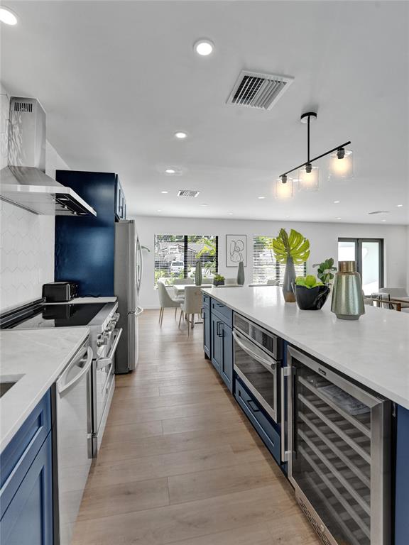 5501 Northeast 18th Terrace Fort Lauderdale, FL 33308 - Photo 39 of 56 a kitchen with lots of counter top space