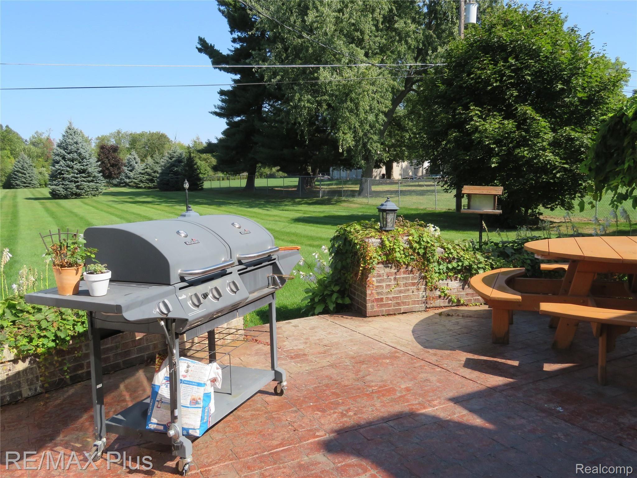 1068 Turrill Road Lapeer, MI 48446 - Photo 26 of 37 IMG_2186.JPG