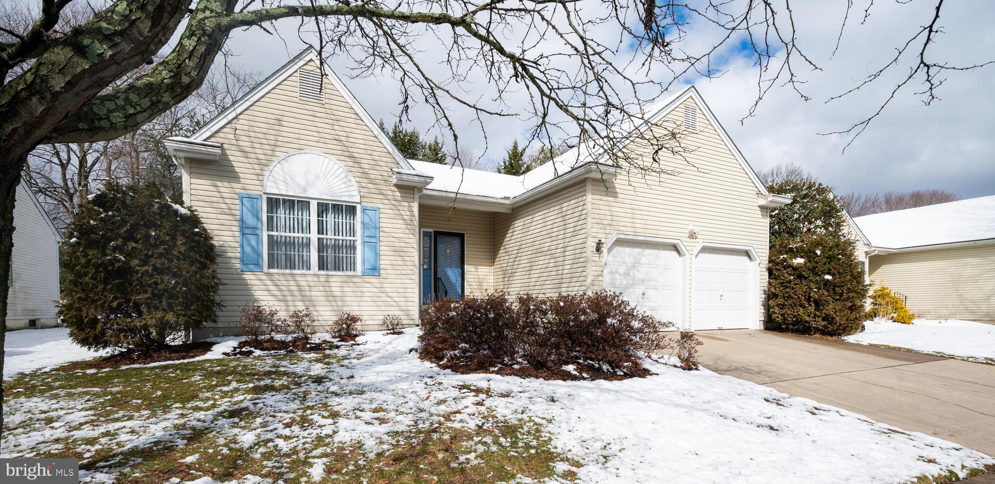 6 Ashley Court Delran, NJ 08075 - Photo 1 of 16