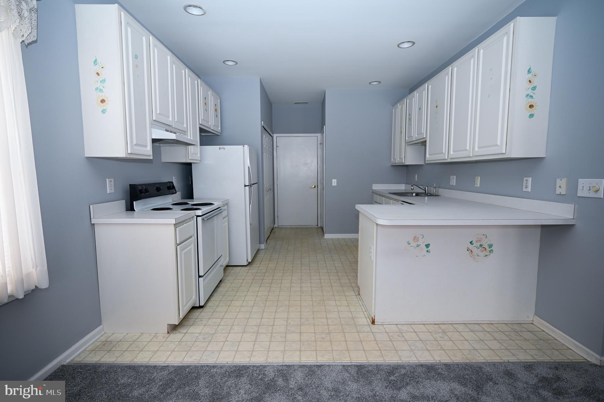 6 Ashley Court Delran, NJ 08075 - Photo 5 of 16