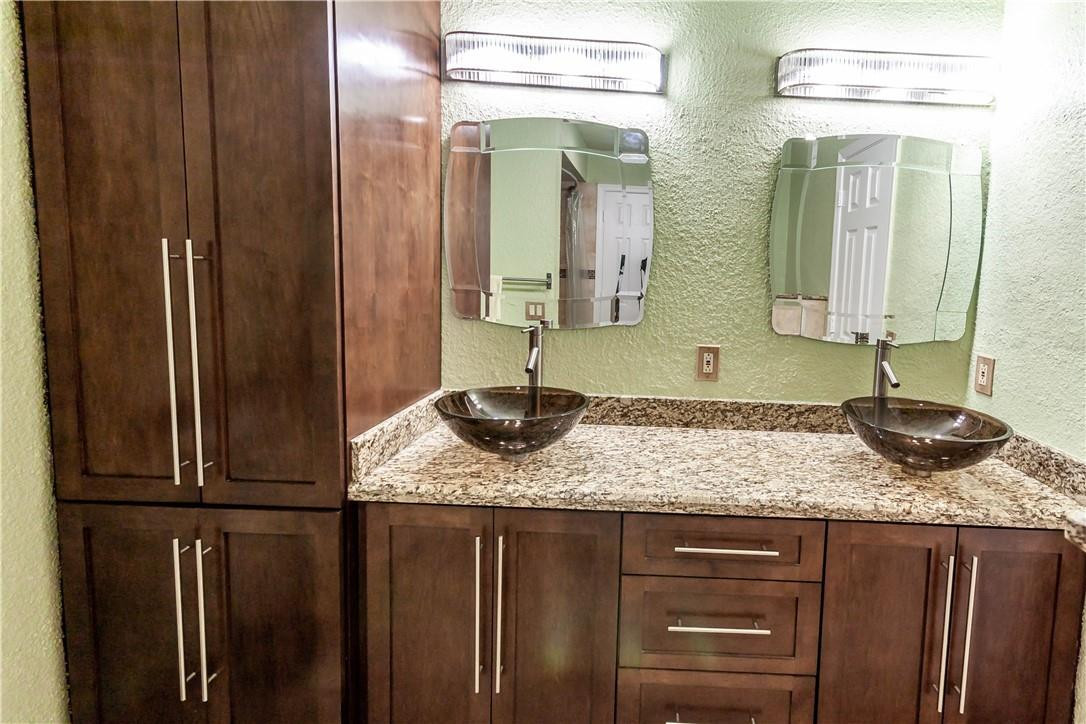 15861 Huntridge Road Davie, FL 33331 - Photo 13 of 31 Photo 13